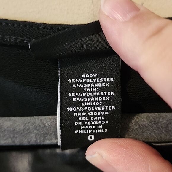 COPY - Cute Torrid top large - Picture 4 of 5